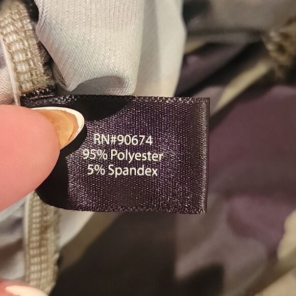 Boston Proper Camouflage Turtleneck Women's Top Sz Med - Picture 9 of 9